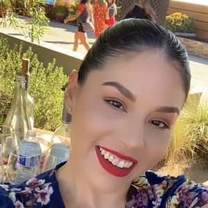 Meet your Posher, Karina